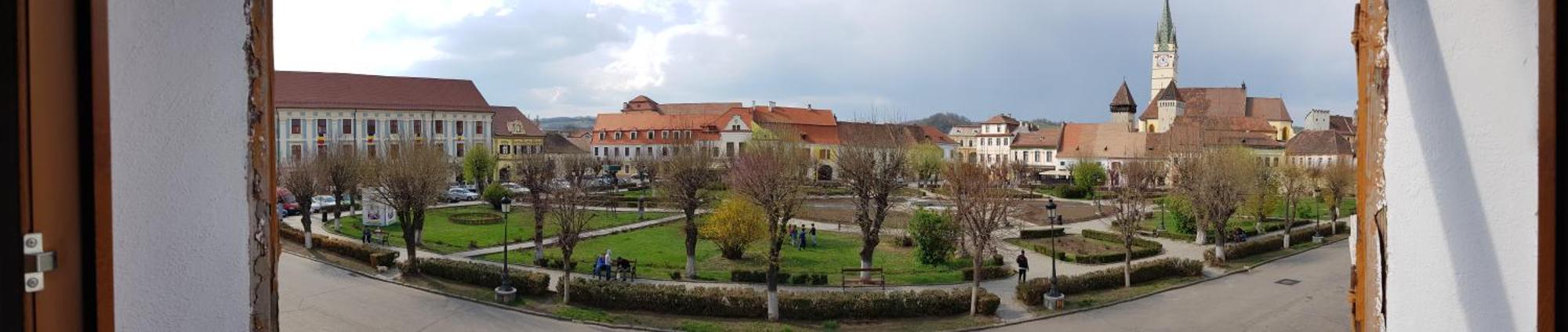 Fabini Apartments Mediaş Buitenkant foto